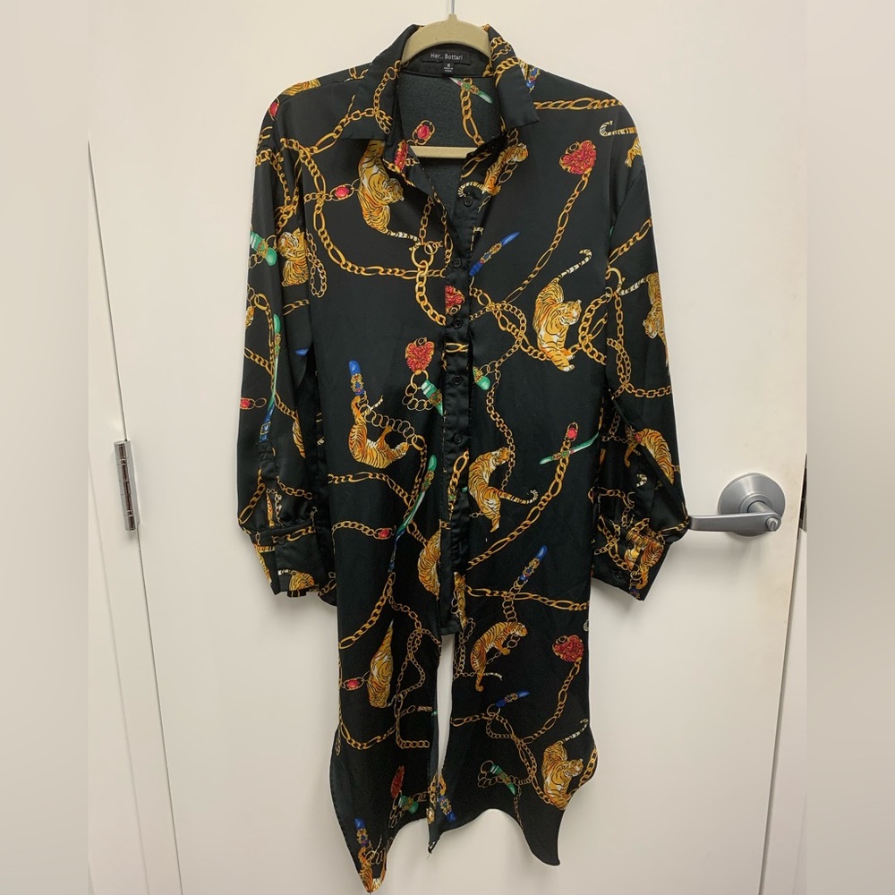 Her Bottari Tiger Chain Blouse